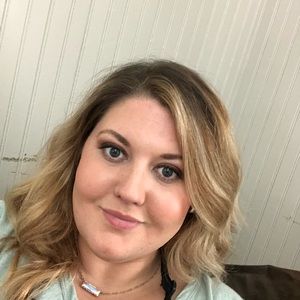 Meet your Posher, Candi